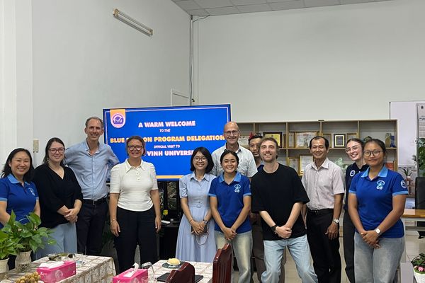 ĐOÀN CÁN BỘ CHƯƠNG TRÌNH BLUE DRAGON THĂM VÀ LÀM VIỆC TẠI TRUNG TÂM NƯỚC STARS, ĐẠI HỌC TRÀ VINH