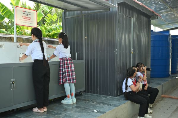 Nước sạch, tương lai tươi sáng tại Trường Tiểu học Hòa Minh