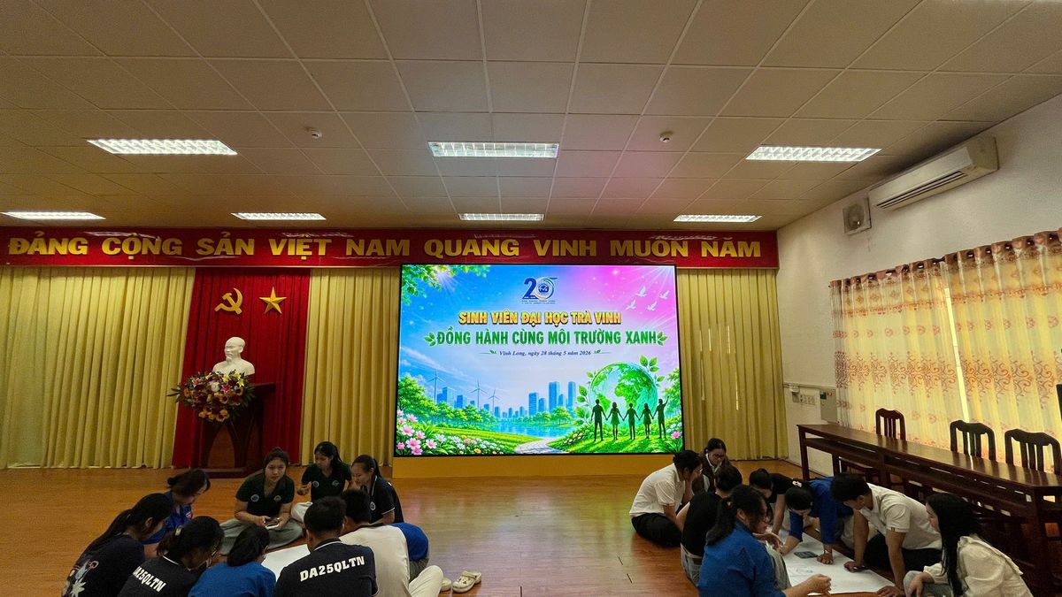 Trung tâm Nước STARS đồng hành cùng chương trình “Sinh viên TVU đồng hành cùng môi trường xanh”